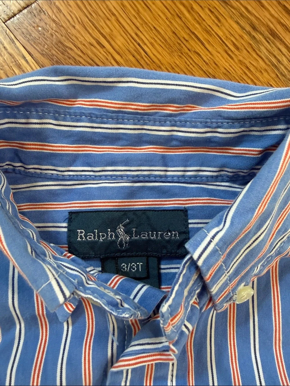 Boy’s Ralph Lauren Button Up/Button Down Shirt. Size 3/3T. Like New Condition.